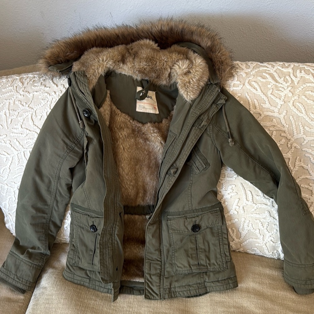 aritzia tna faux fur jacket